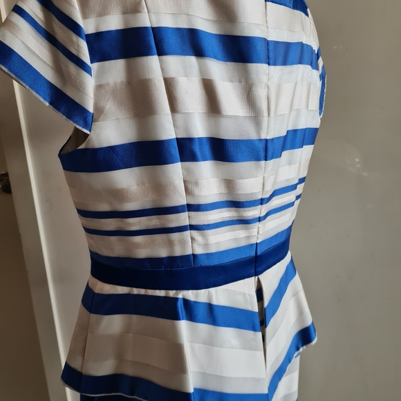 Fabulous statement peplum dress with stripes - Picture 5 of 12